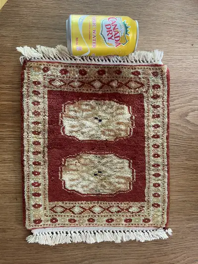 Beautiful Vintage Hand Knotted Miniature Oriental Wool Rug. I’m pristine condition, measures 15” x 1...