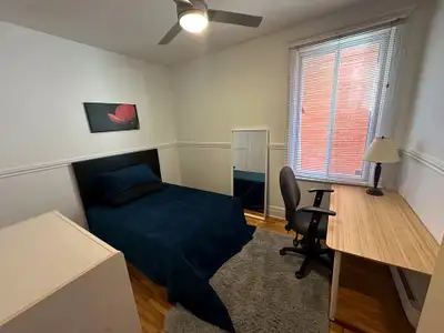 Chambre privée meublée disponible le 1er avril 2026 dans un appartement au caractère distinctif — st...