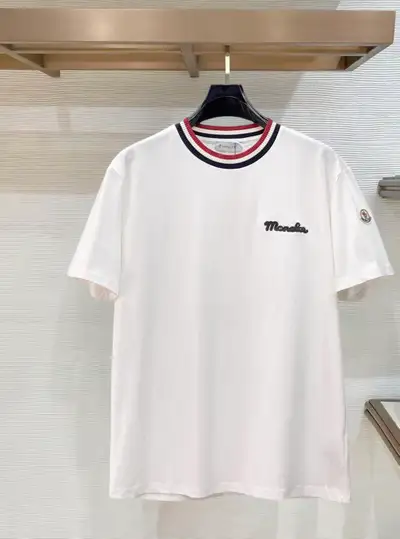 Moncler t shirt Large, View more