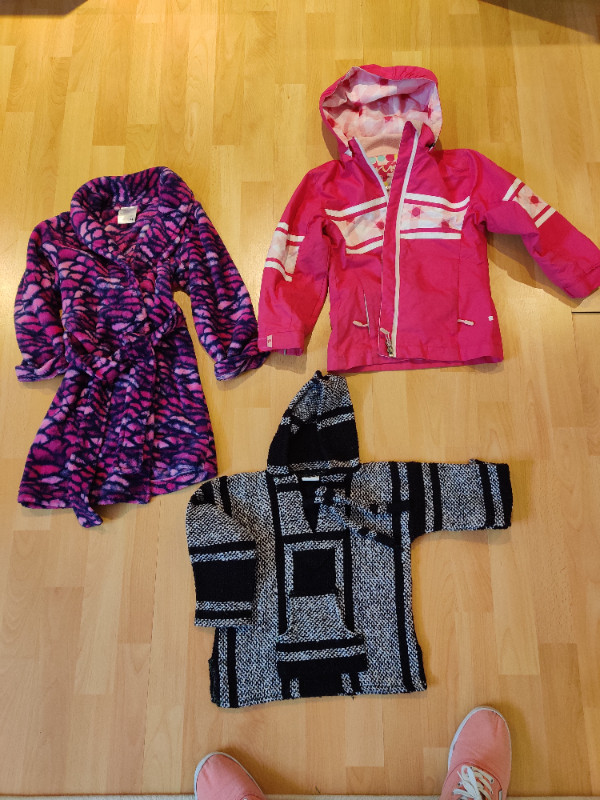 Lot vêtements fille 5 ans dans Vêtements - 5T  à Longueuil/Rive Sud - Image 3