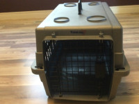 Travel-Aire Plastic Kennel 24”L x 16”W x 14”H