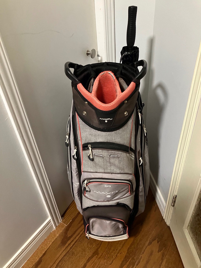 Sac de golf pour femme de marque MaxFli dans Golf  à Ville de Québec - Image 2