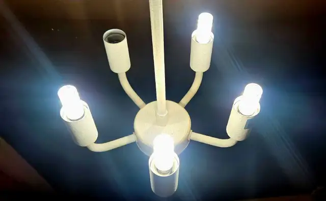Mini Chandelier in Indoor Lighting & Fans in City of Toronto - Image 5