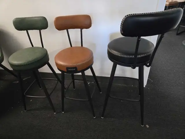 360° Swivel Bar Stool  in Chairs & Recliners in Markham / York Region - Image 4