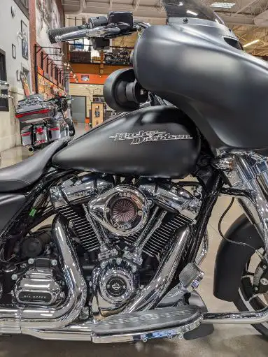 2020 Harley Davidson street glide  in Touring in Grande Prairie - Image 10