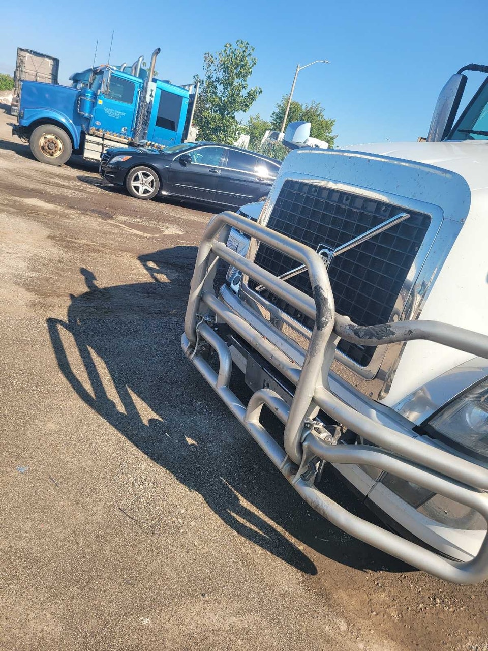 semitruck | Heavy Trucks | Mississauga / Peel Region | Free local ...