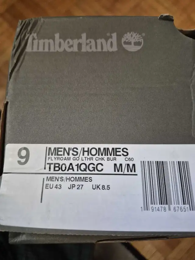 Brand New Timberland Shoes (Size 9) in Men's Shoes in City of Toronto - Image 6