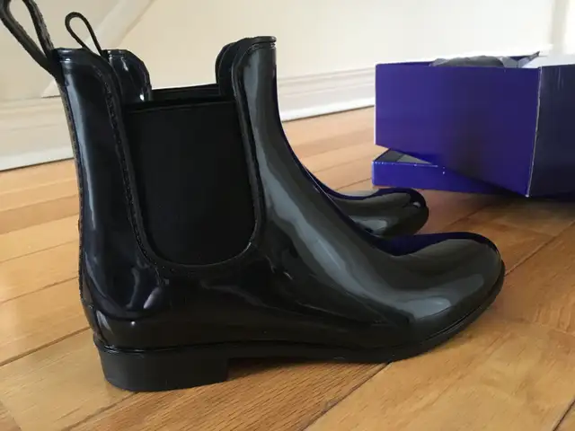 Ladies Waterproof Rain Boots Size8 P/U Markham in Women's - Shoes in Markham / York Region - Image 5