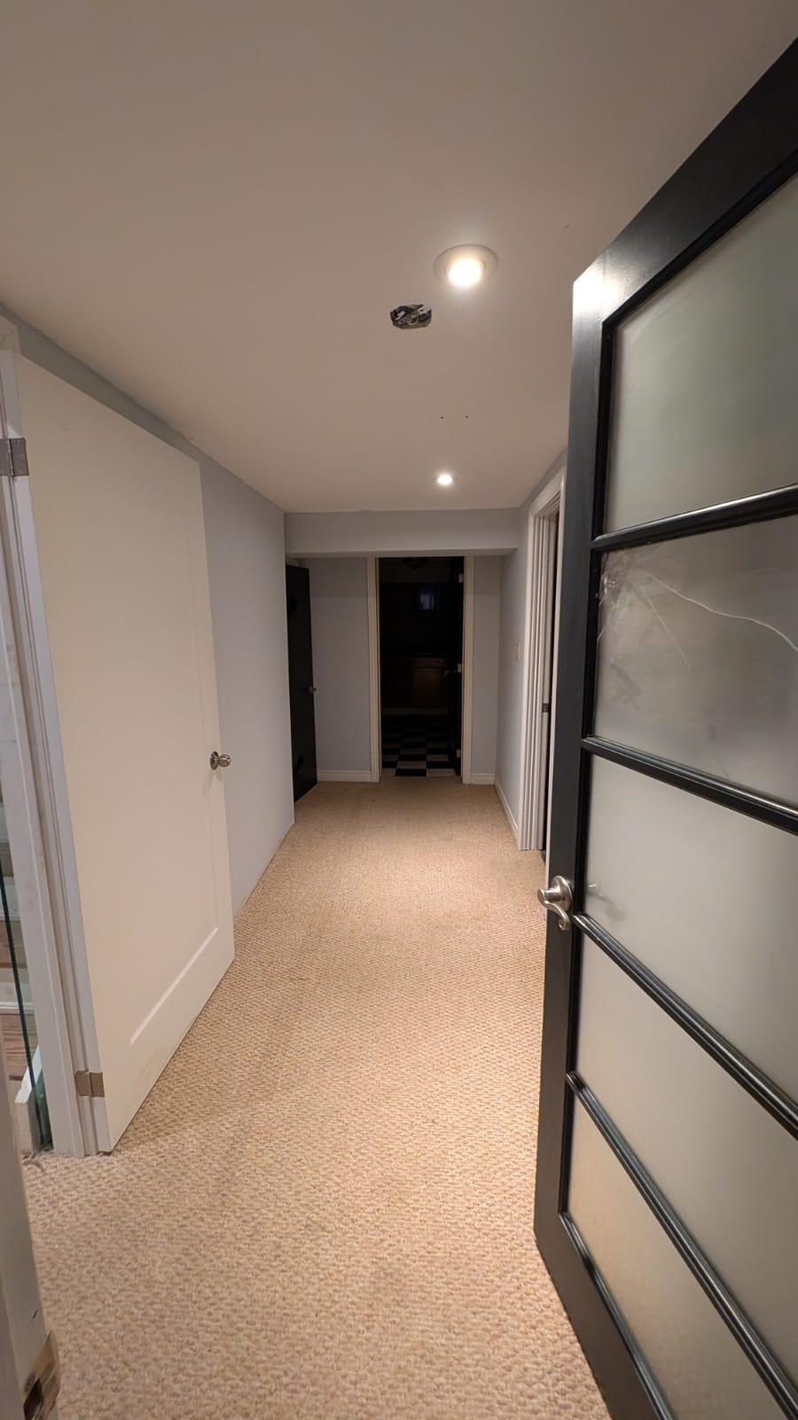 1300 Sq Ft 1 Bedroom Basement Apartment in  Royal Orchard 3