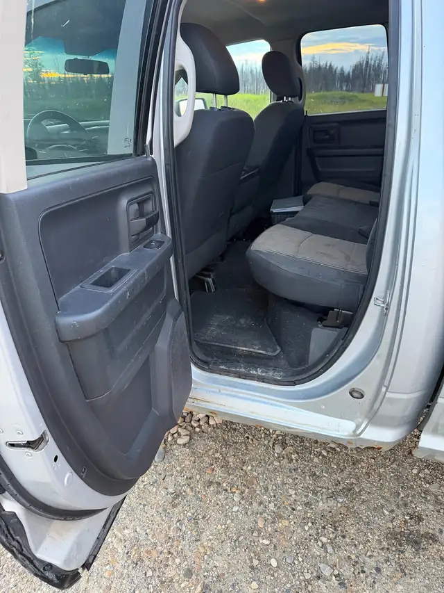 2010 ram 1500539809004368046087