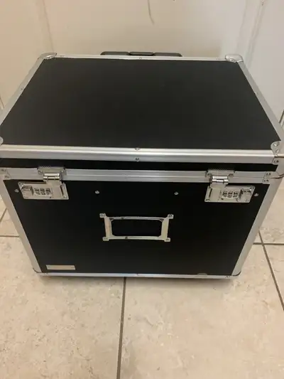 Vaultz - Legal Lockable Mobile Unit, View more