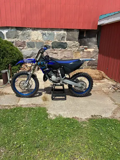 2023 yz125 runs good newer chain and sprockets comes with ownership no trades 5800 if interested tex...