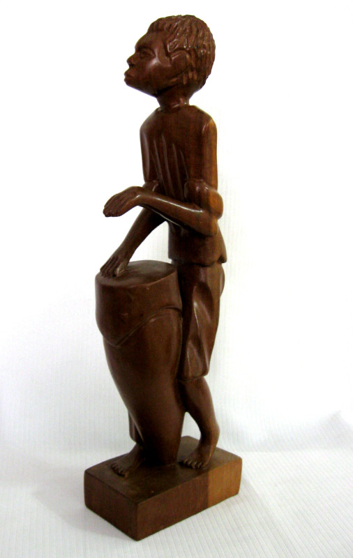 SCULPTURE sur BOIS VINTAGE HAITIAN WOOD CARVING c.1960s dans Art et objets de collection  à Ouest de l’Île