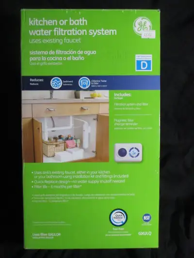 New - Never opened! NEW GE GXULQ Twist and Lock Kitchen or Bath Water Filtration System with Filter...