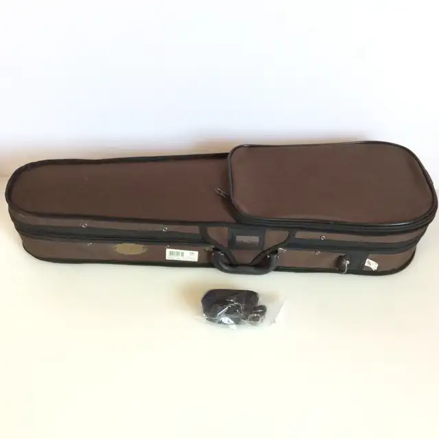 Stentor Standard Violin Outfit 1/4 Size in Other in Mississauga / Peel Region - Image 9