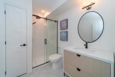 Luxury Fully Furnished Private 1-Bed Lower Level Suite in Westboro (750 sq ft) RENT: $1,890 /month U...