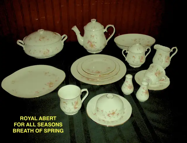 ROYAL ALBERT CHINA - AVALON in Arts & Collectibles in Moncton - Image 6