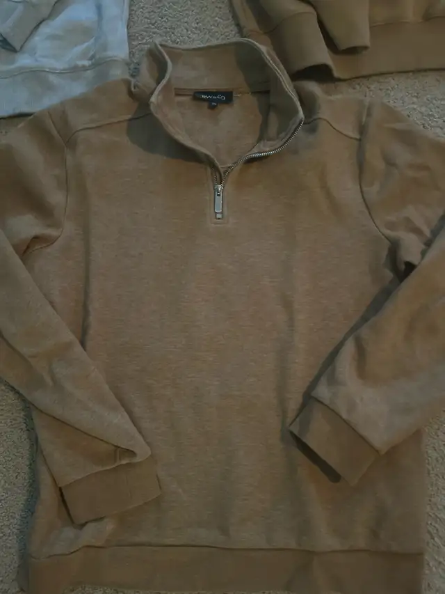 Men's Quarter Zip Sweaters in Men's in Calgary - Image 4