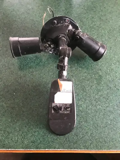 Motion sensor as per pictures, base And sockets are metal not plastic