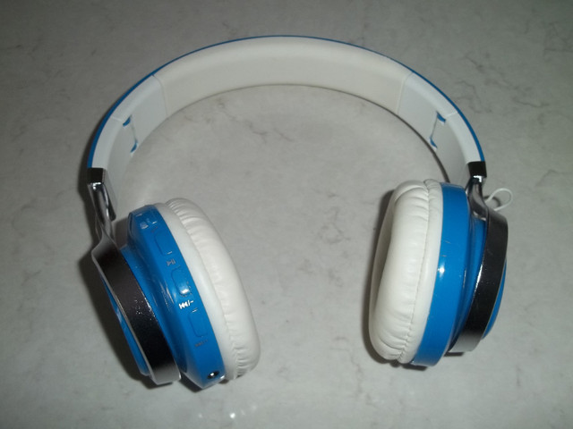 Prime Wireless Bluetooth Stereo Headphones in General Electronics in Bridgewater - Image 2