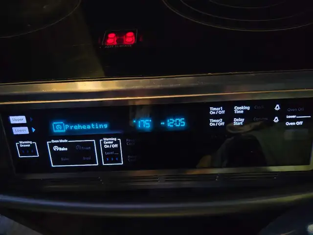 Samsung Oven in Stoves, Ovens & Ranges in Markham / York Region - Image 6