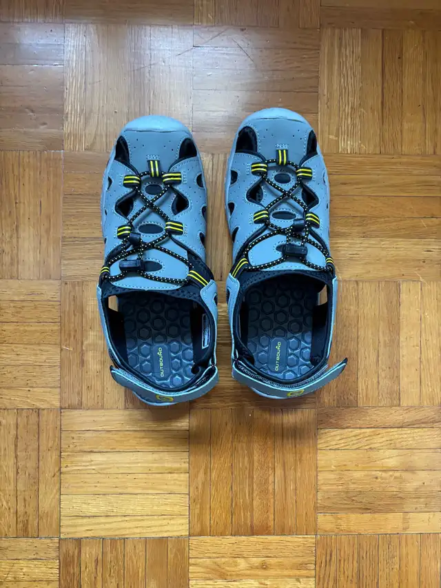 Outbound Adventure Closed Toe Hiking Shoes, unisex, Size 5 in Kids & Youth in City of Toronto - Image 8
