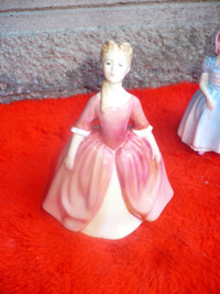 Figurines de marque Royal Doulton made in England