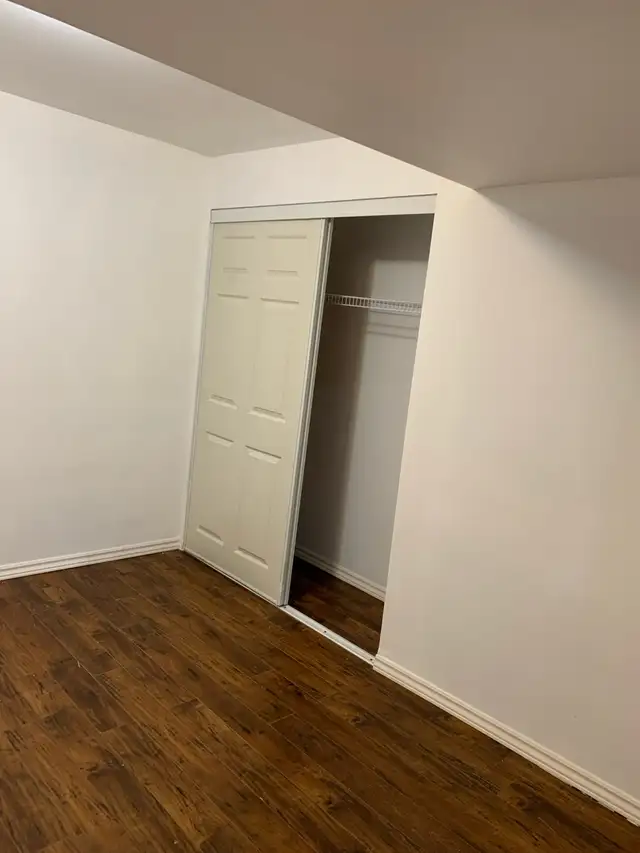 Room for Rent available Private or Sharing in a Walkout Basement in Room Rentals & Roommates in Markham / York Region - Image 8