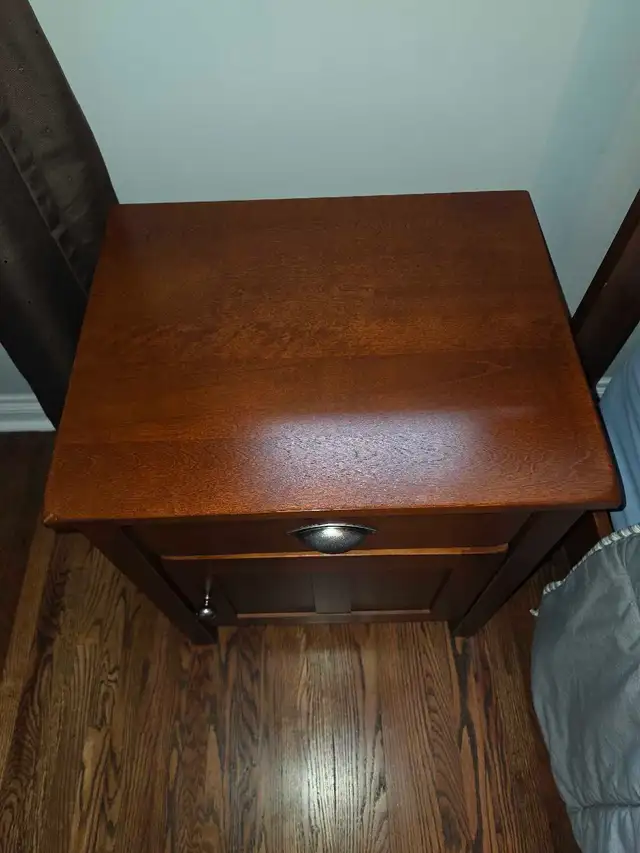 kids Bedroom Set Great shape in Dressers & Wardrobes in Oakville / Halton Region - Image 8