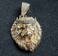 10 karat gold lion head pendant