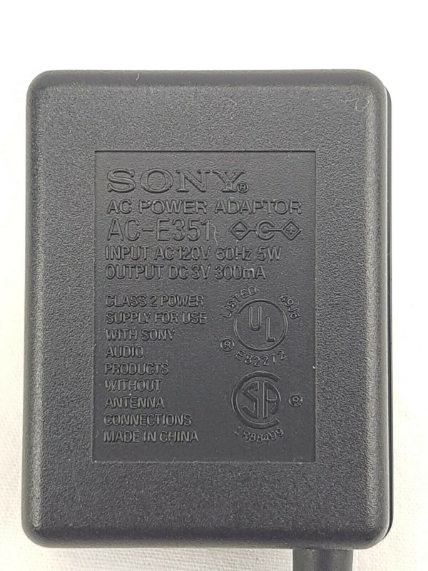 Sony - Battery Adapter in Cameras & Camcorders in Burnaby/New Westminster - Image 4