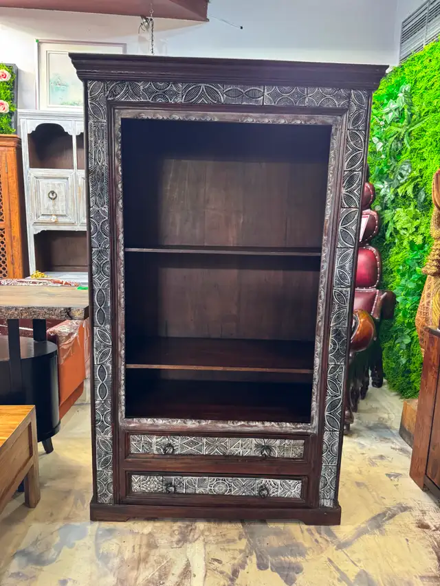 ✅ Liquidation: Bibliothèque acacia, vaisselier Inde, meuble Bar in Hutches & Display Cabinets in City of Montréal - Image 3