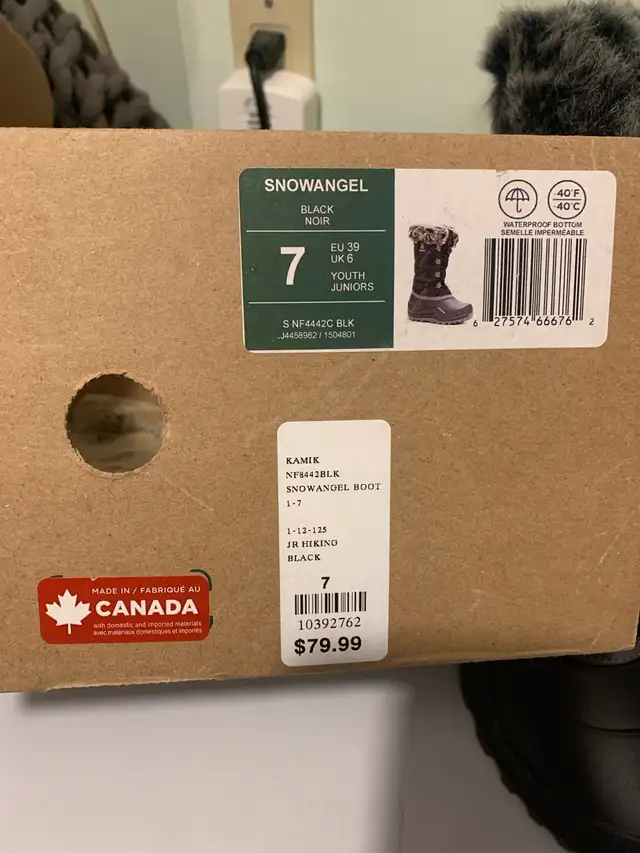 Kamik Snowangel winter boots youth size 7 in Kids & Youth in Dartmouth - Image 3