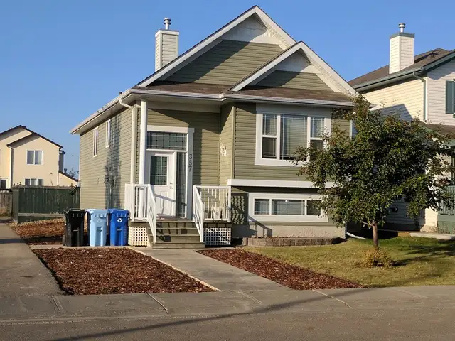 Timberlea – Diefenbaker DriveExecutive One Bedroom Lower Level