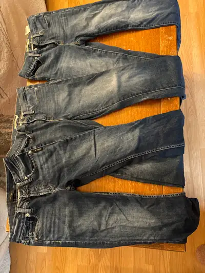 2 Levi jeans 1 silver size 26 1 dress pants 1 leggings 1 jogging 1 capri dress pants All size small