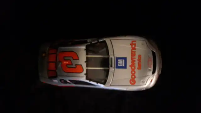1995 Dale Earnhardt Silver Select Elite in Arts & Collectibles in Oshawa / Durham Region - Image 3