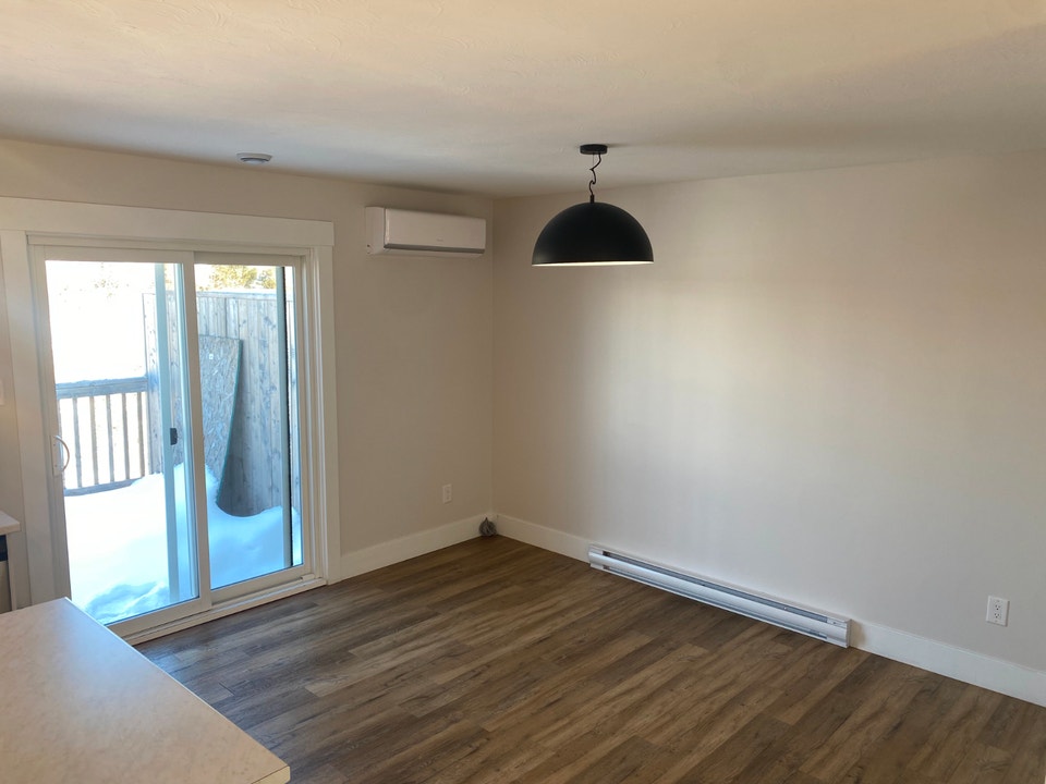 $1500 / 3 bed / 1.5 bath townhouse in Moncton North. 5