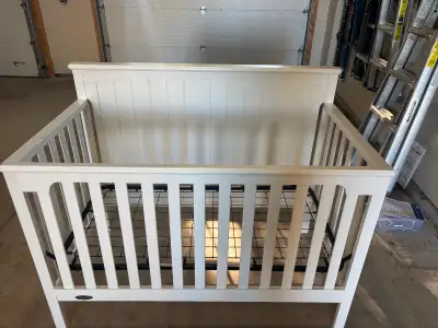 Graco 4-in-1 Convertible Crib, White, with Mattress, View more