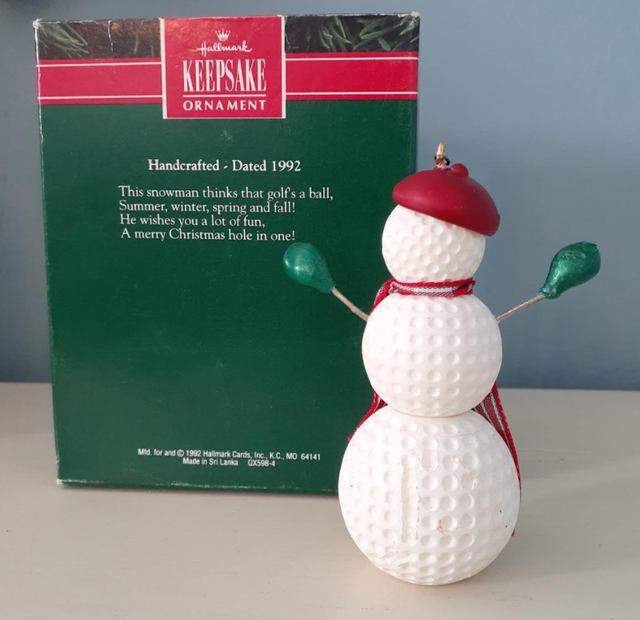 1992 Hallmark Keepsake Ornament Golf's A Ball - golfball snowman in Arts & Collectibles in Markham / York Region - Image 4