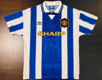 1994-1996 Commemorative Manchester United Third Jersey – Medium