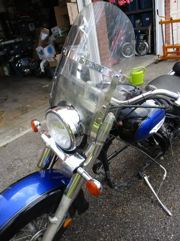 Parting out 2002 Suzuki Volusia VL800 selling in parts only in Motorcycle Parts & Accessories in Barrie - Image 8