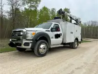  2011 Ford F550 service truck
