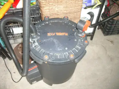 PICK UP ANY TIME WHEN ADD STILL AVAILABLE ( NO EMAIL PLEASE ) MOVING SALE FLUVAL FX5 FILTER WITH MED...