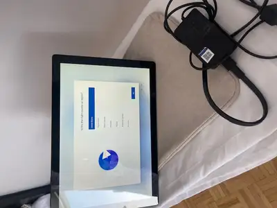 Excellent Microsoft Surface pro 6 intel i5 8gb ram windows 11 original équipé d'un processeur Intel...