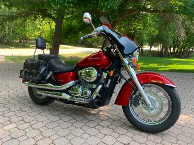 2012 750 Honda Shadow Aero for sale. Excellent condition, fully safetied with less than 9,300 kilome...