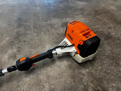 Stihl FS 91R Straight shaft line trimmer. Good condition Runs and starts right up