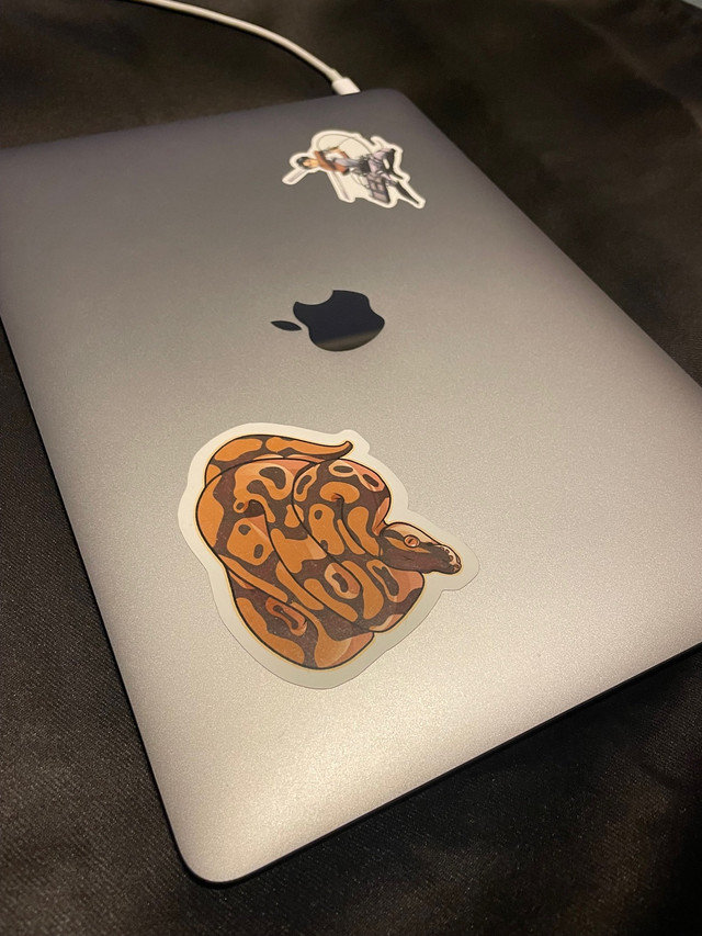 (2019) MacBook Air  in Laptops in Bedford - Image 4