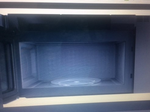 GE PROFILE  2.1 Cu. Ft. Over-the -Range Sensor MICROWAVE OVEN in Microwaves & Cookers in Hamilton - Image 2