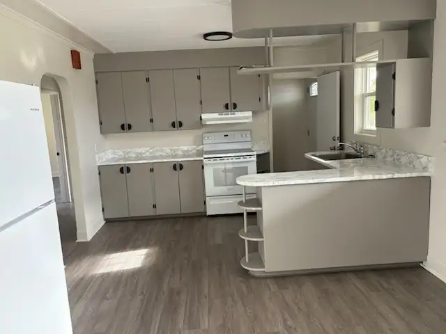 Upper level 3 bedroom for rent63735891245955124