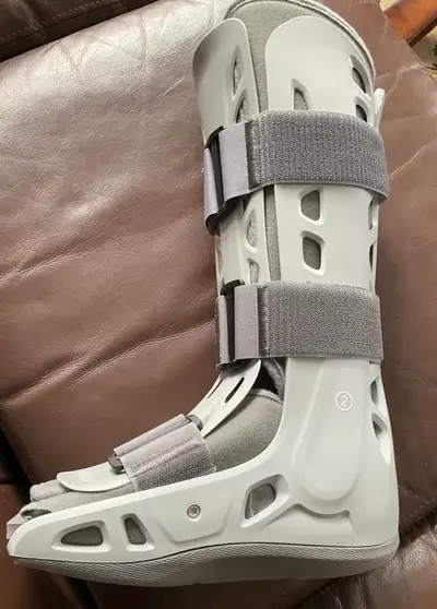 Aircast Walking Boot - Small, View more